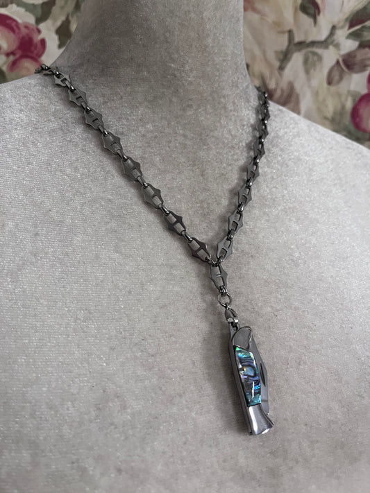 Knife lariat 2