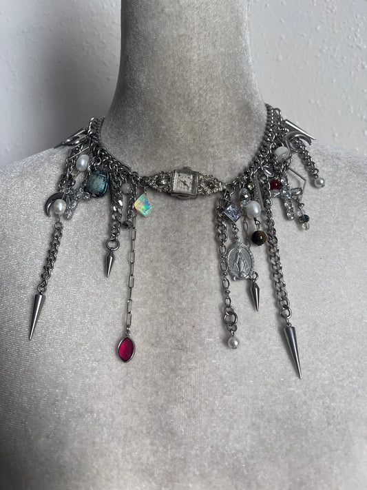 Charm Maxing Watch Choker