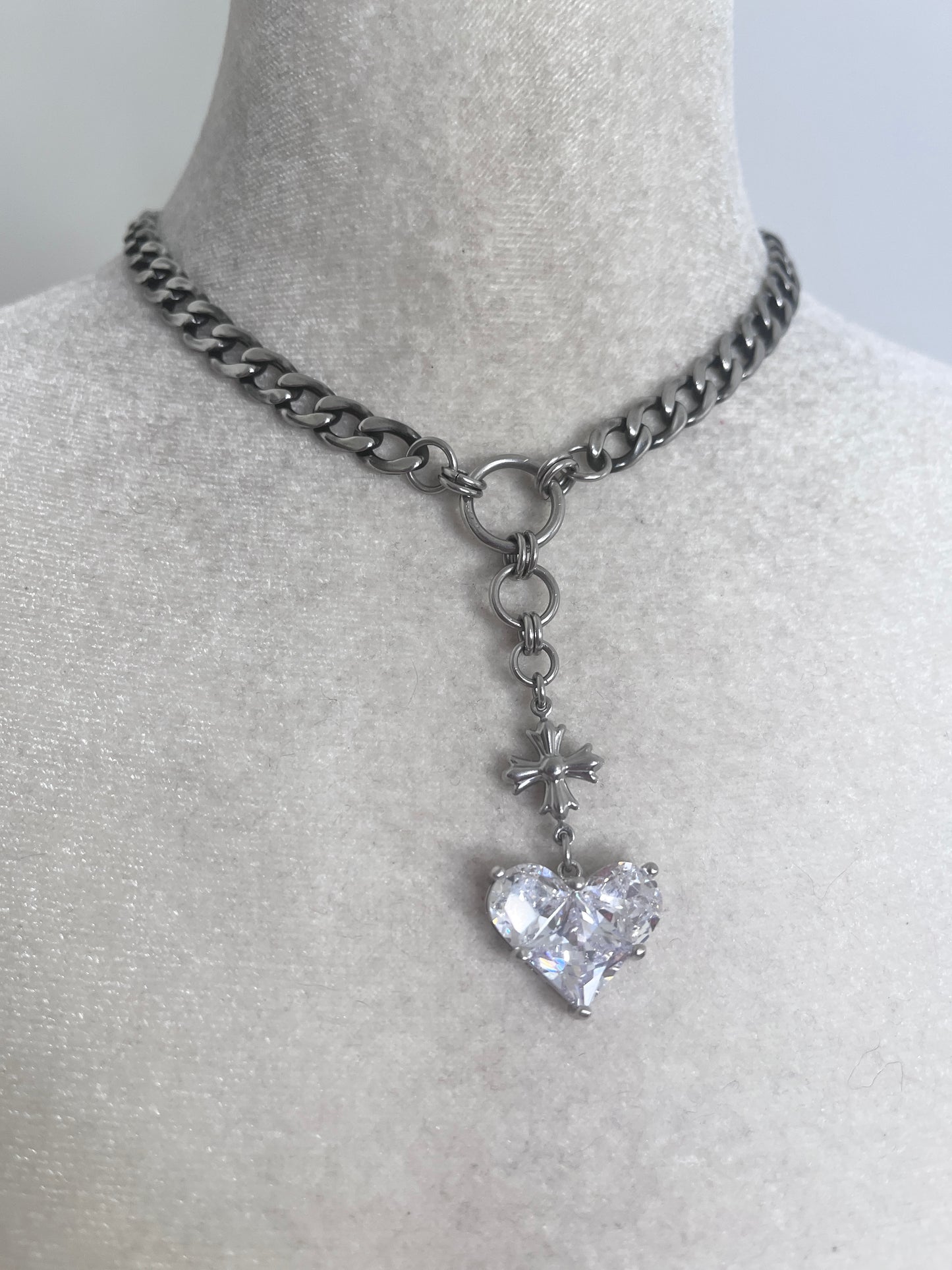 Lariat Heart choker necklace