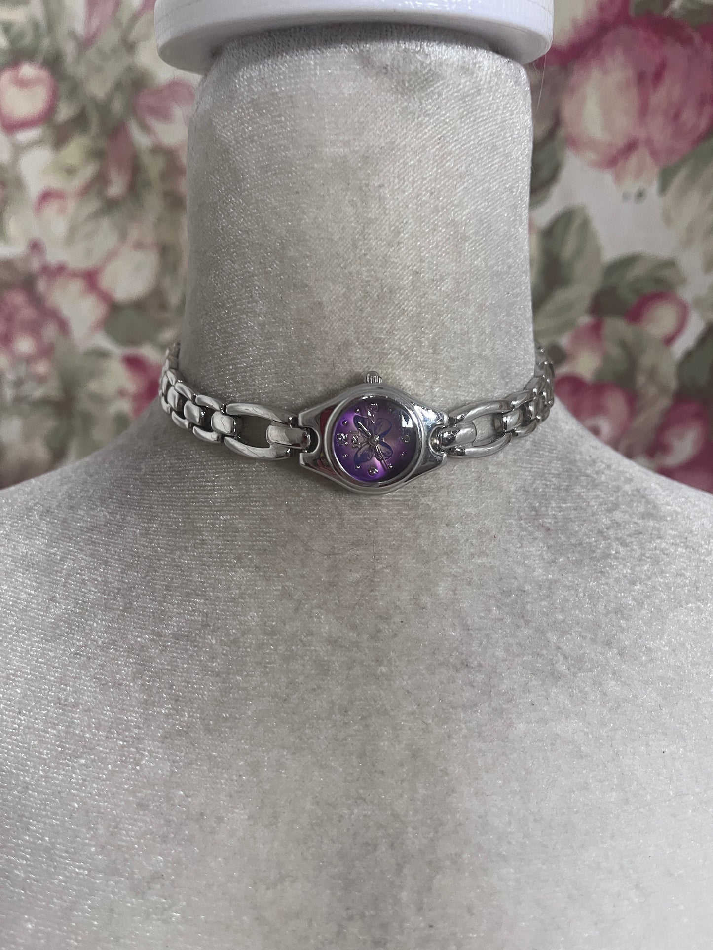 The purple butterfly choker