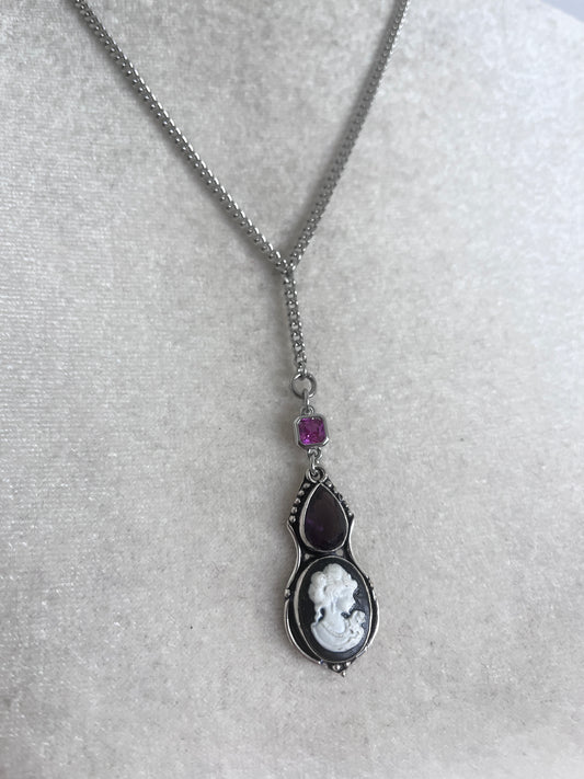 Lariat Cameo