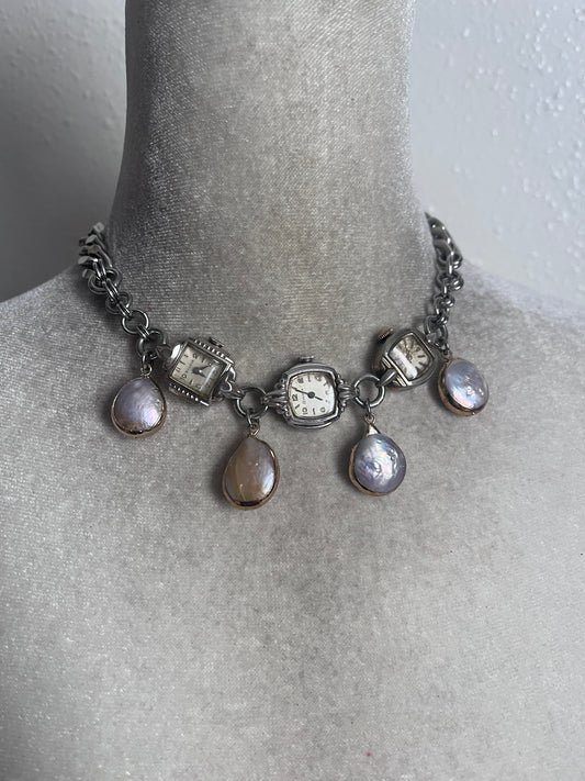 A time for Pearls choker