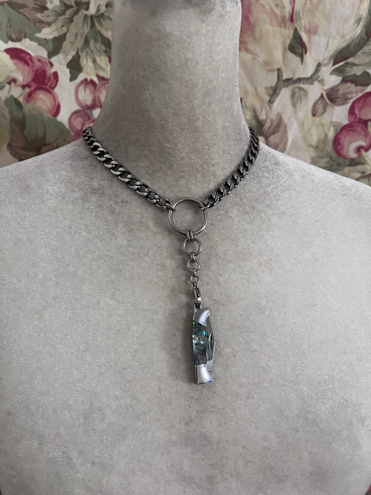 Knife choker