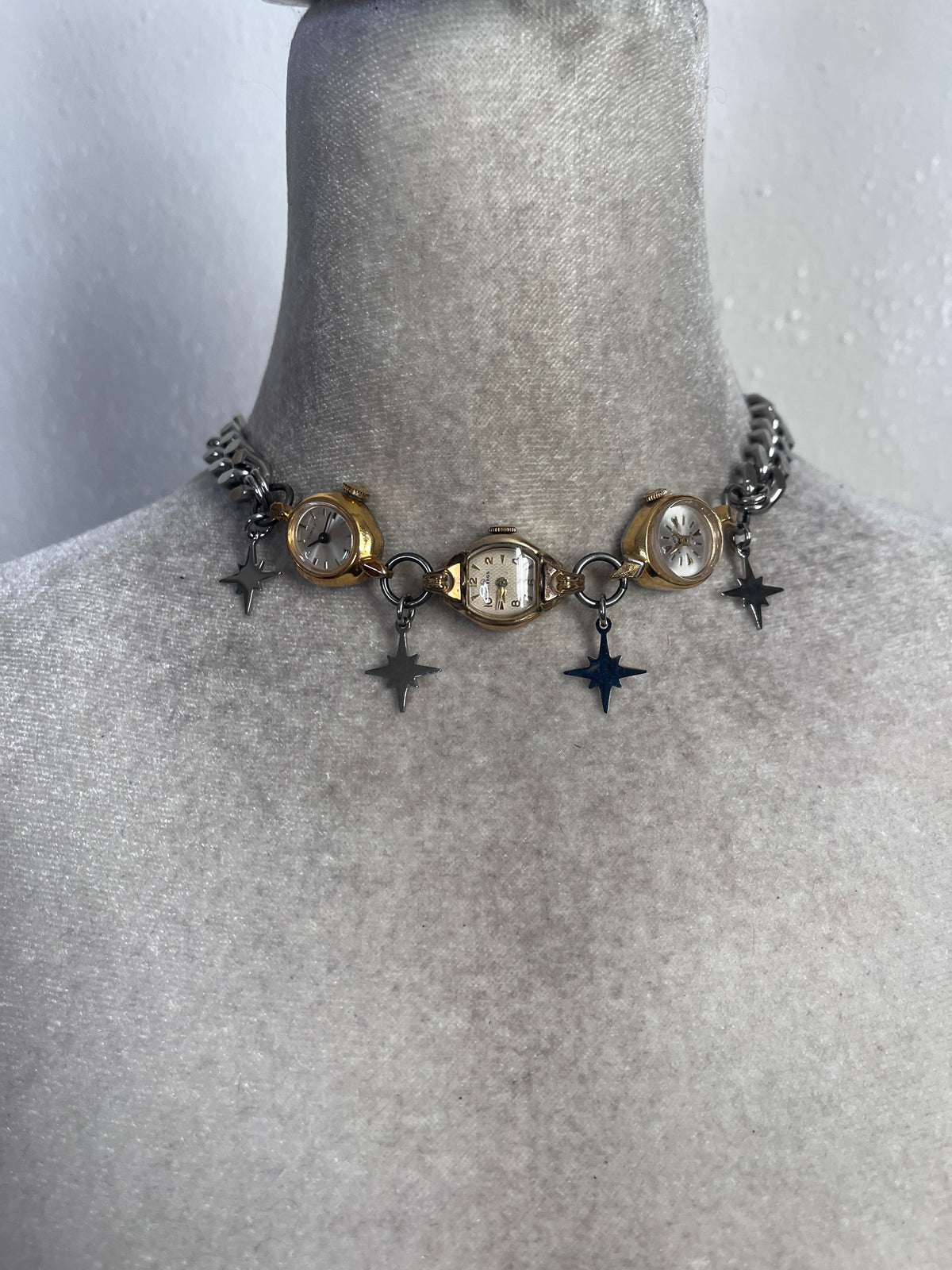 Stars on ur neck