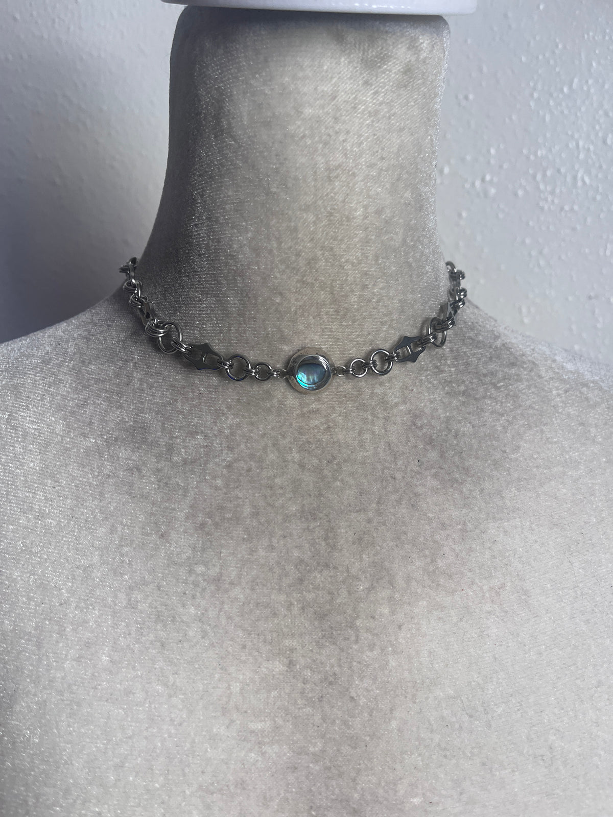 Abalone shell choker ￼