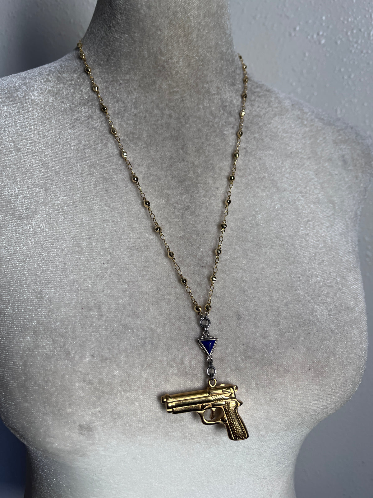 Girl is a Gun, lapis lazuli ￼￼