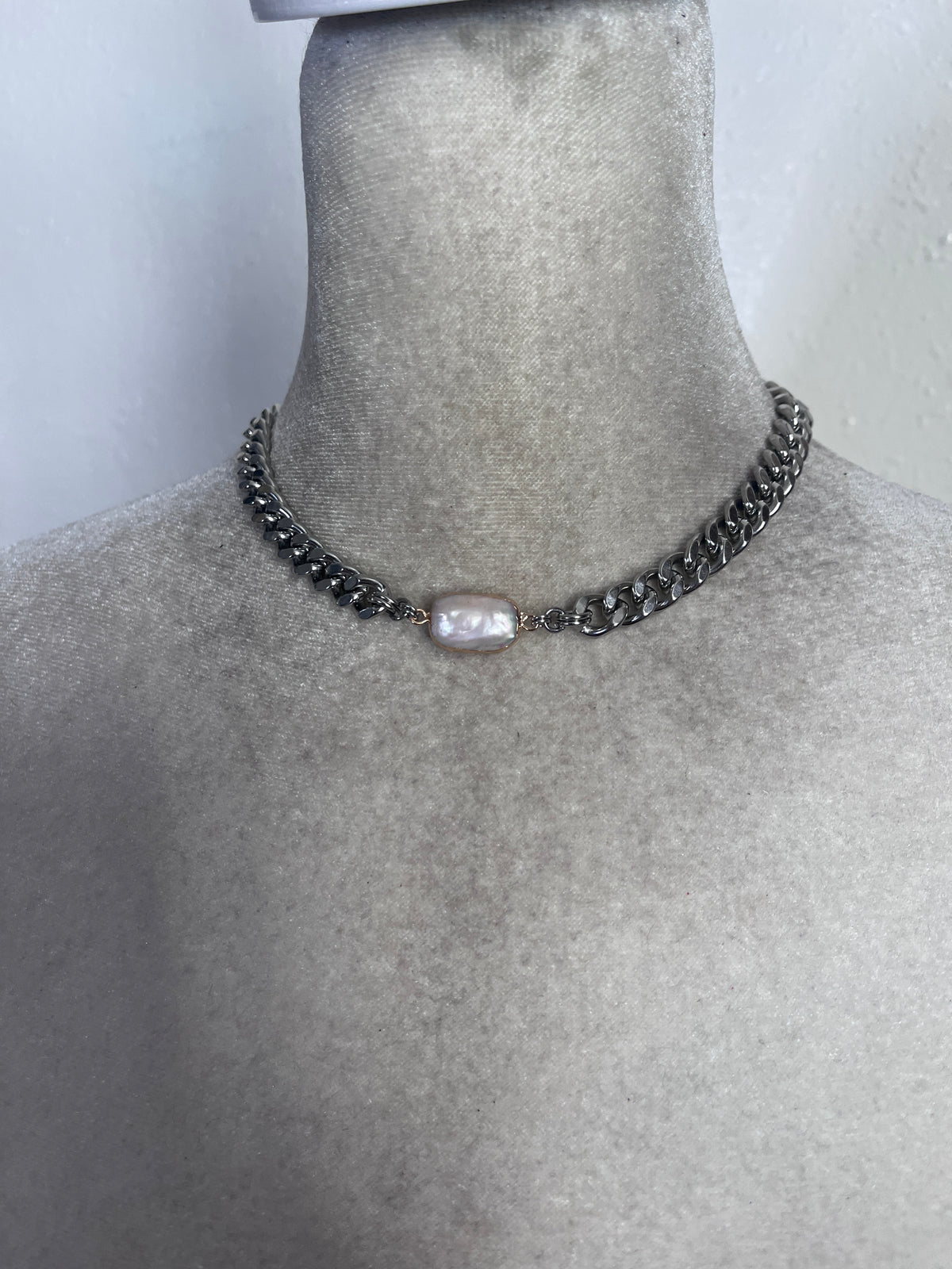 Your Pearl choker