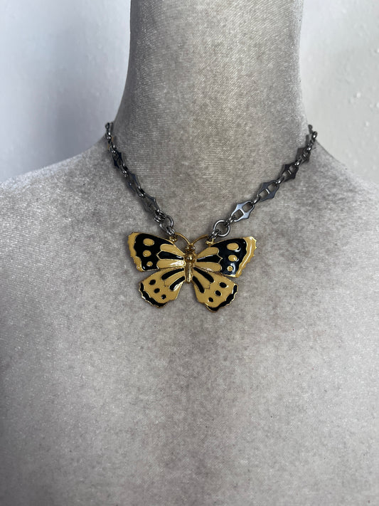 Hello butterfly choker