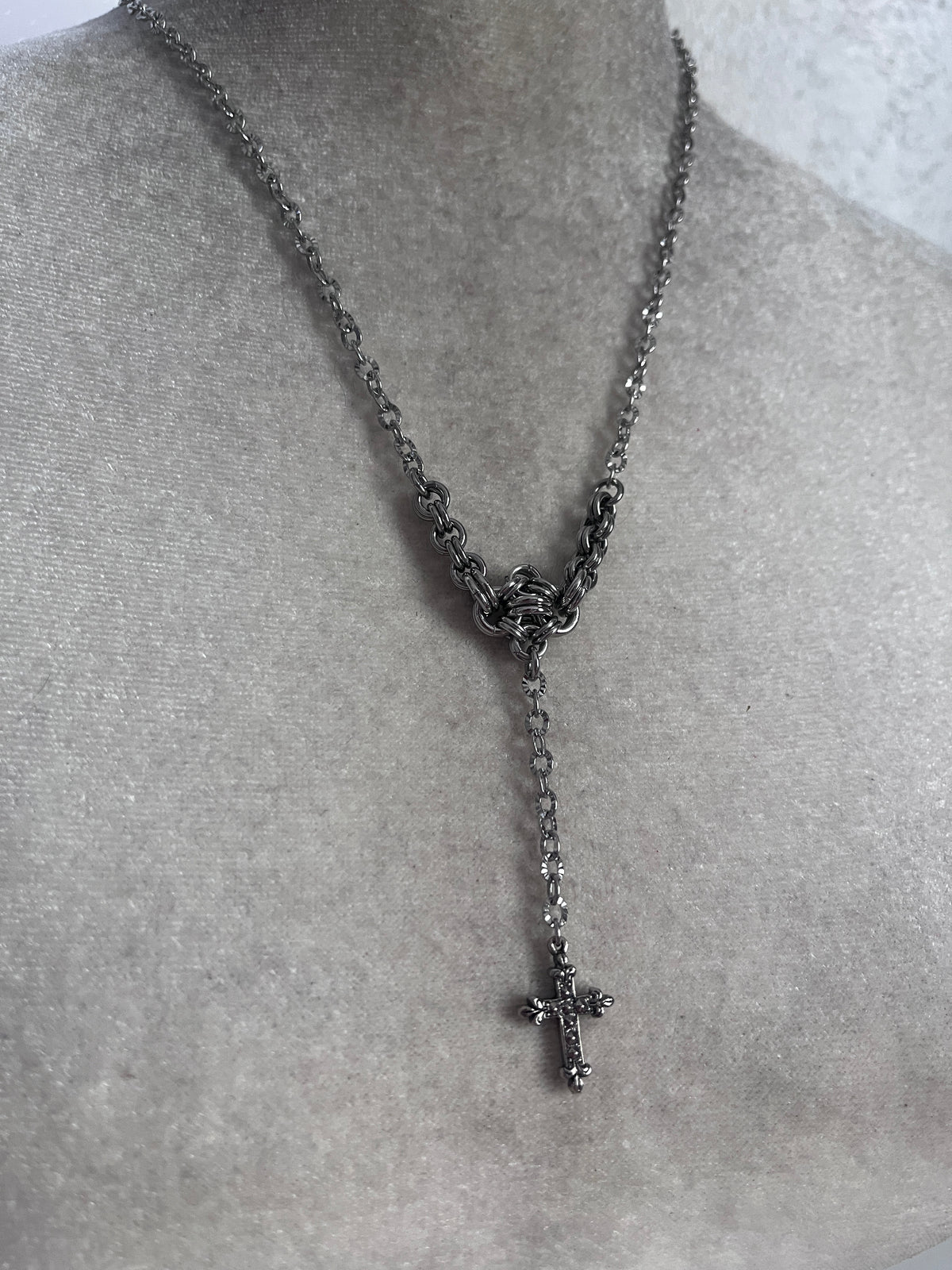 Cross Lariat