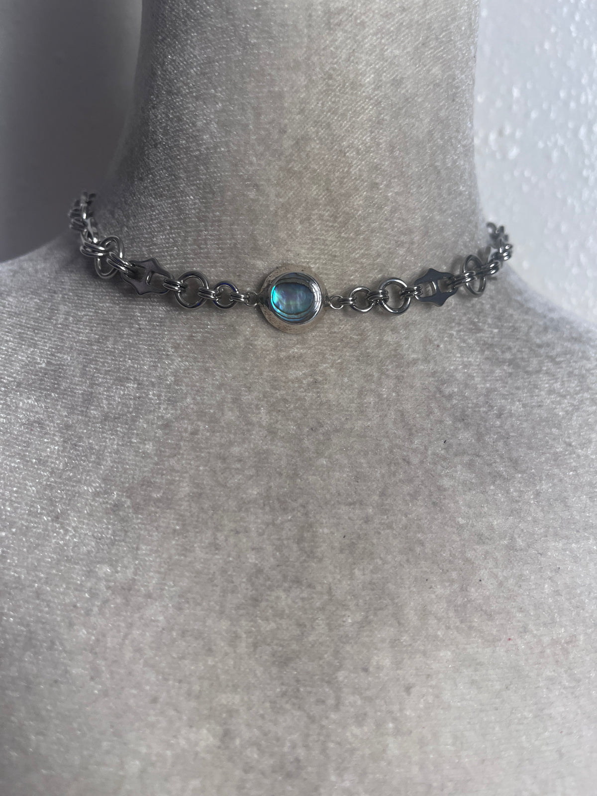 Abalone shell choker ￼
