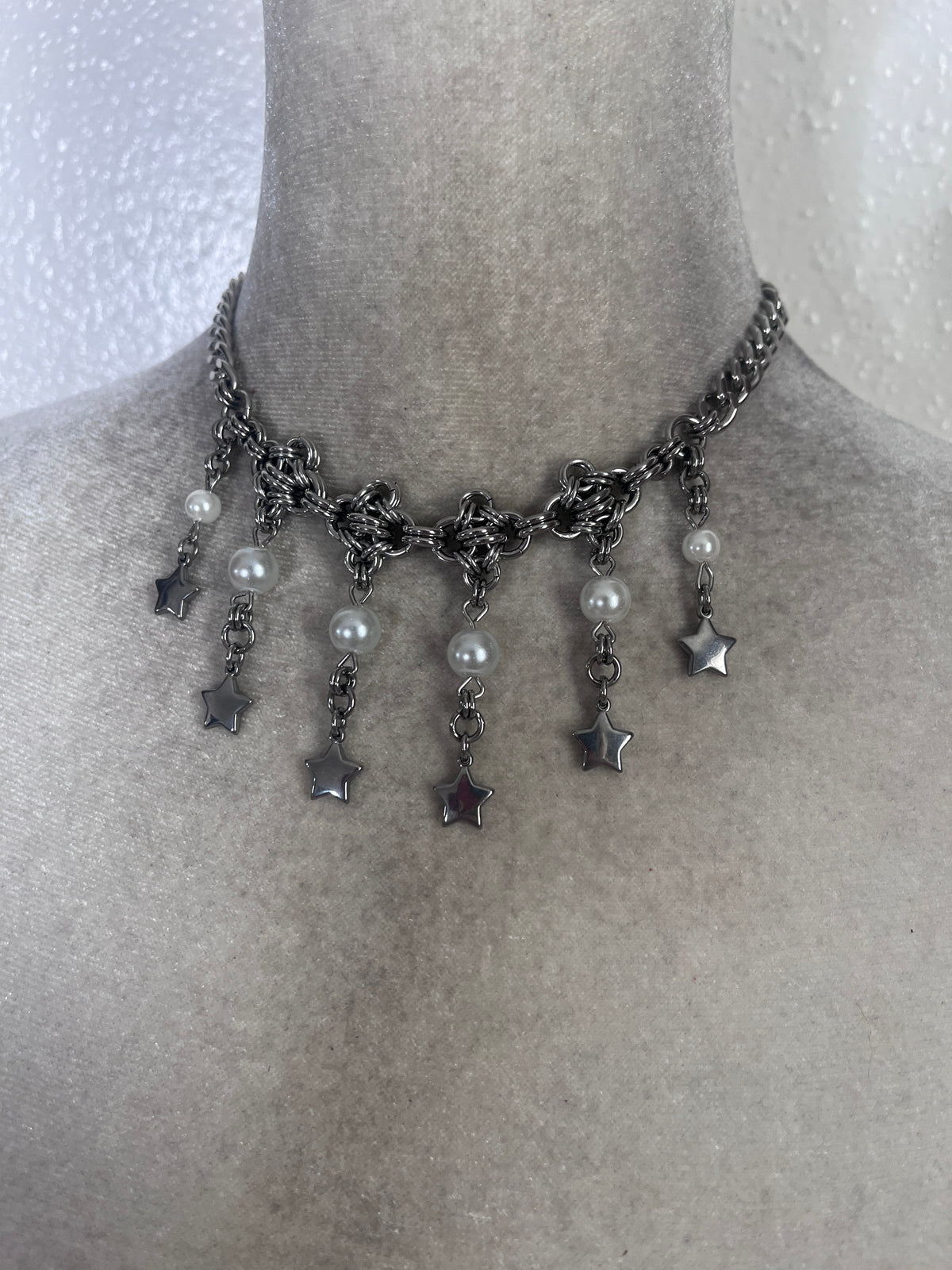 Oh my stars, choker