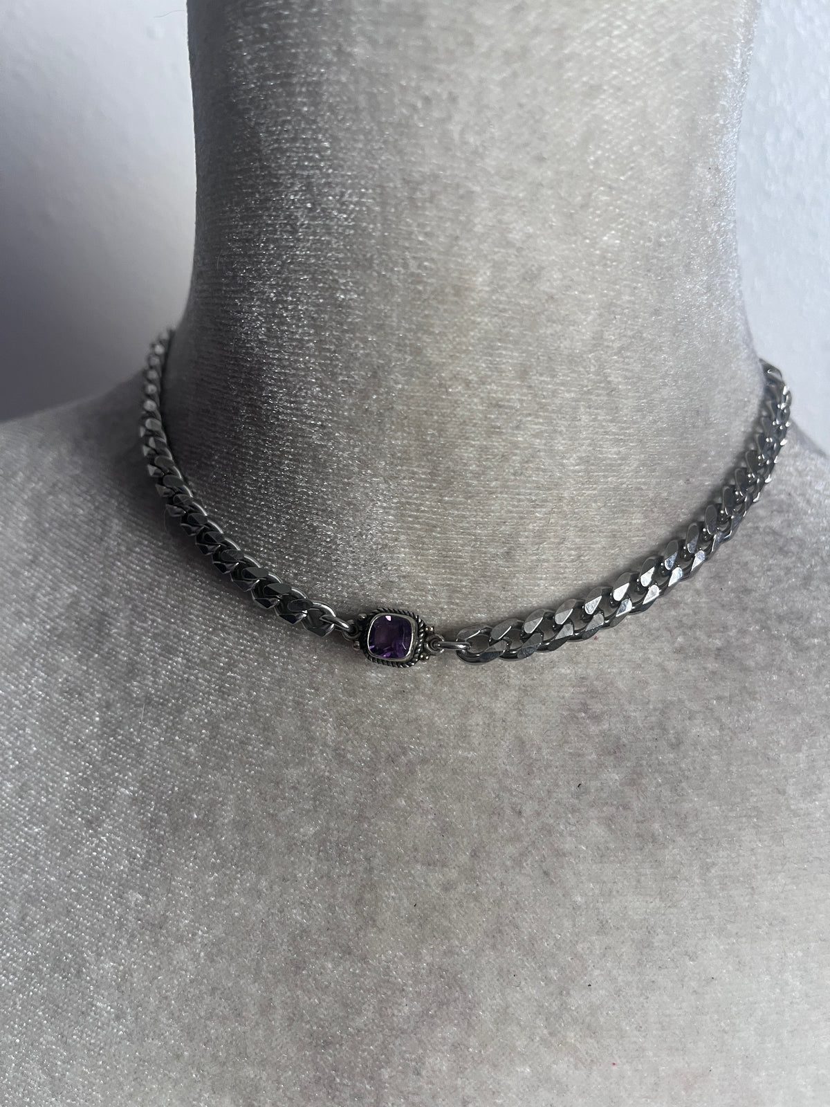 Amethyst choker ￼