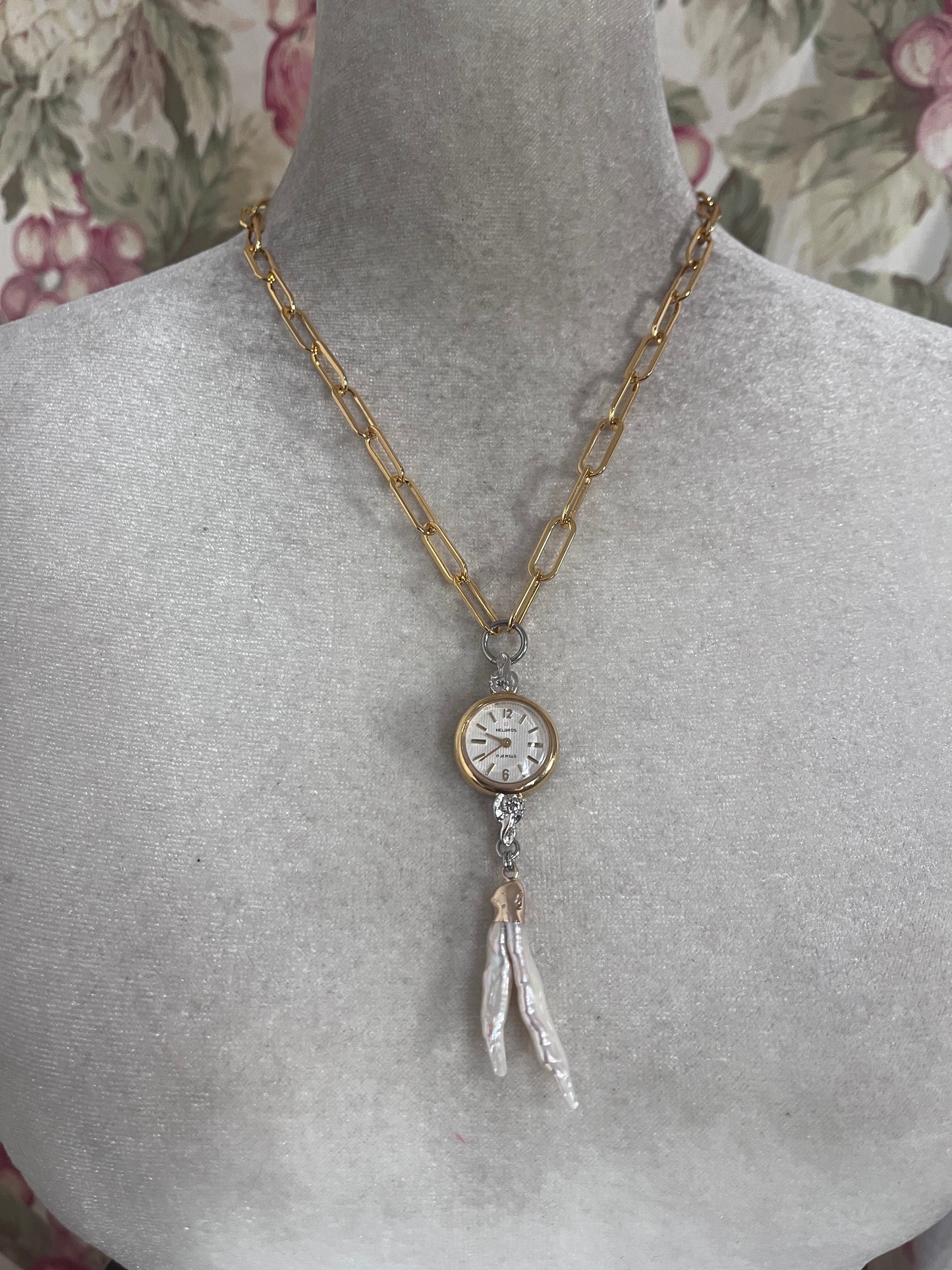 Rabbit Tooth Pearl