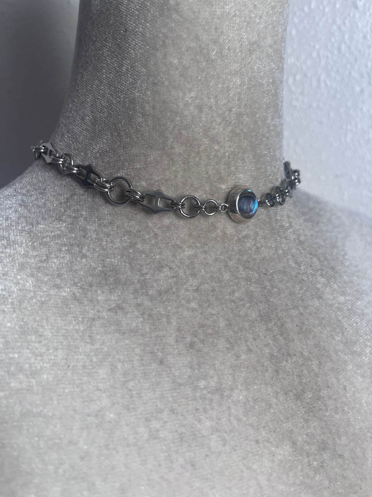 Abalone shell choker ￼