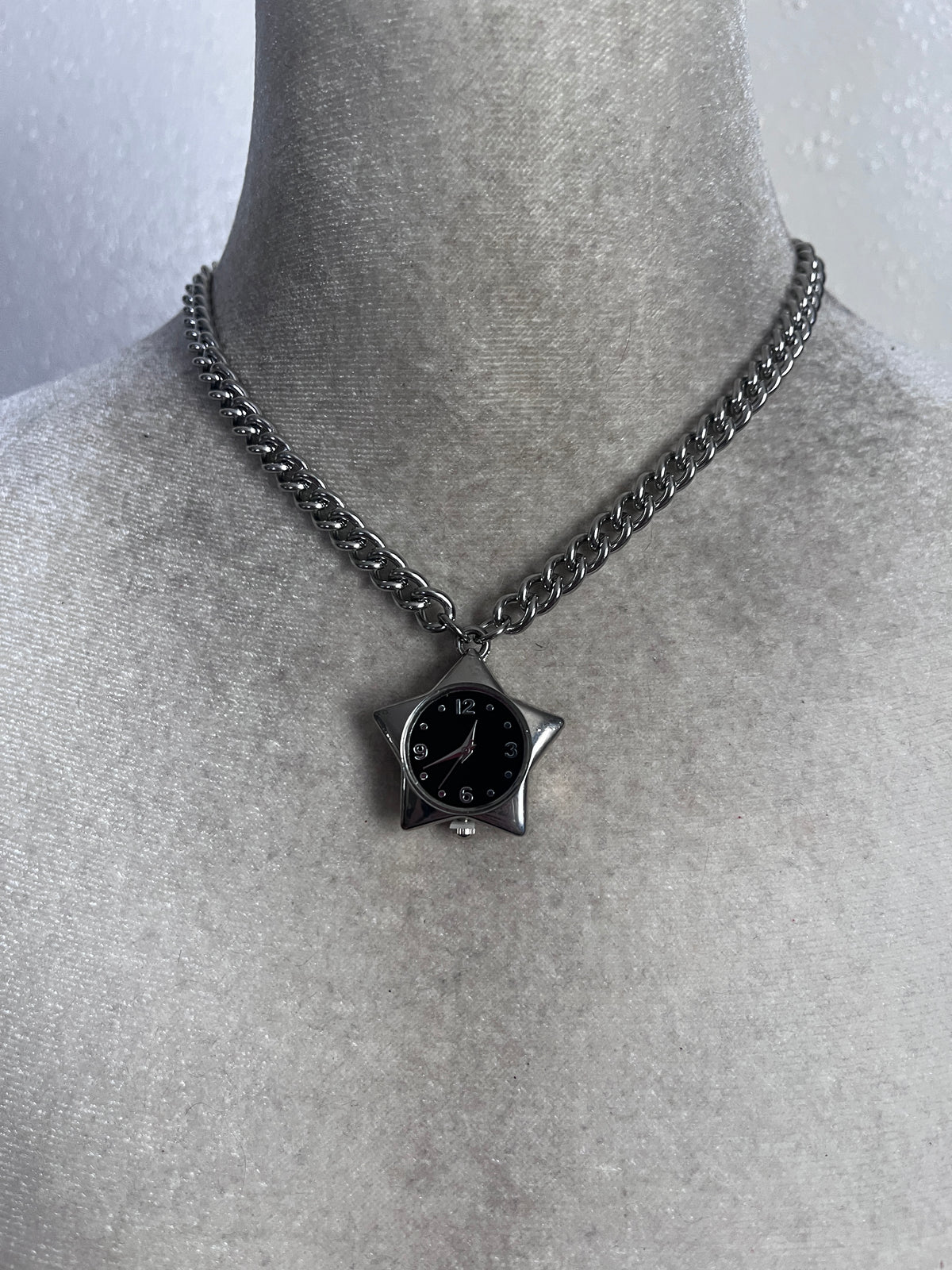 Black Star choker