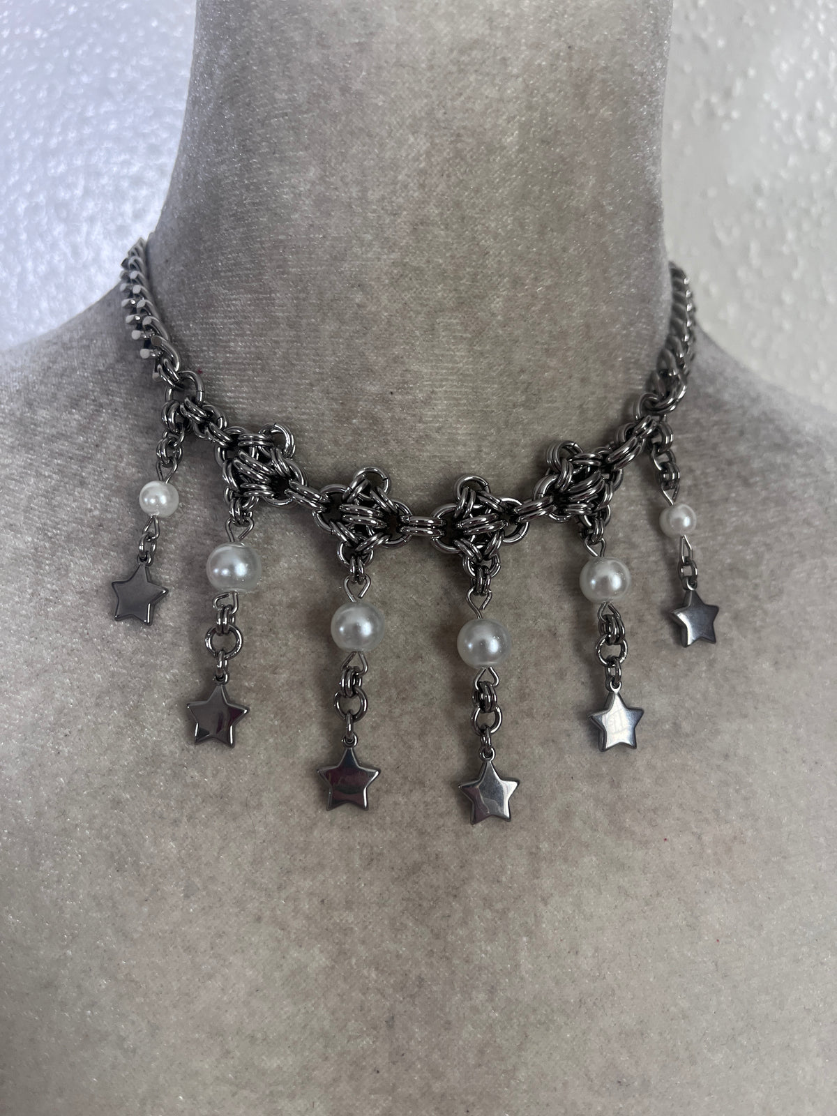 Oh my stars, choker