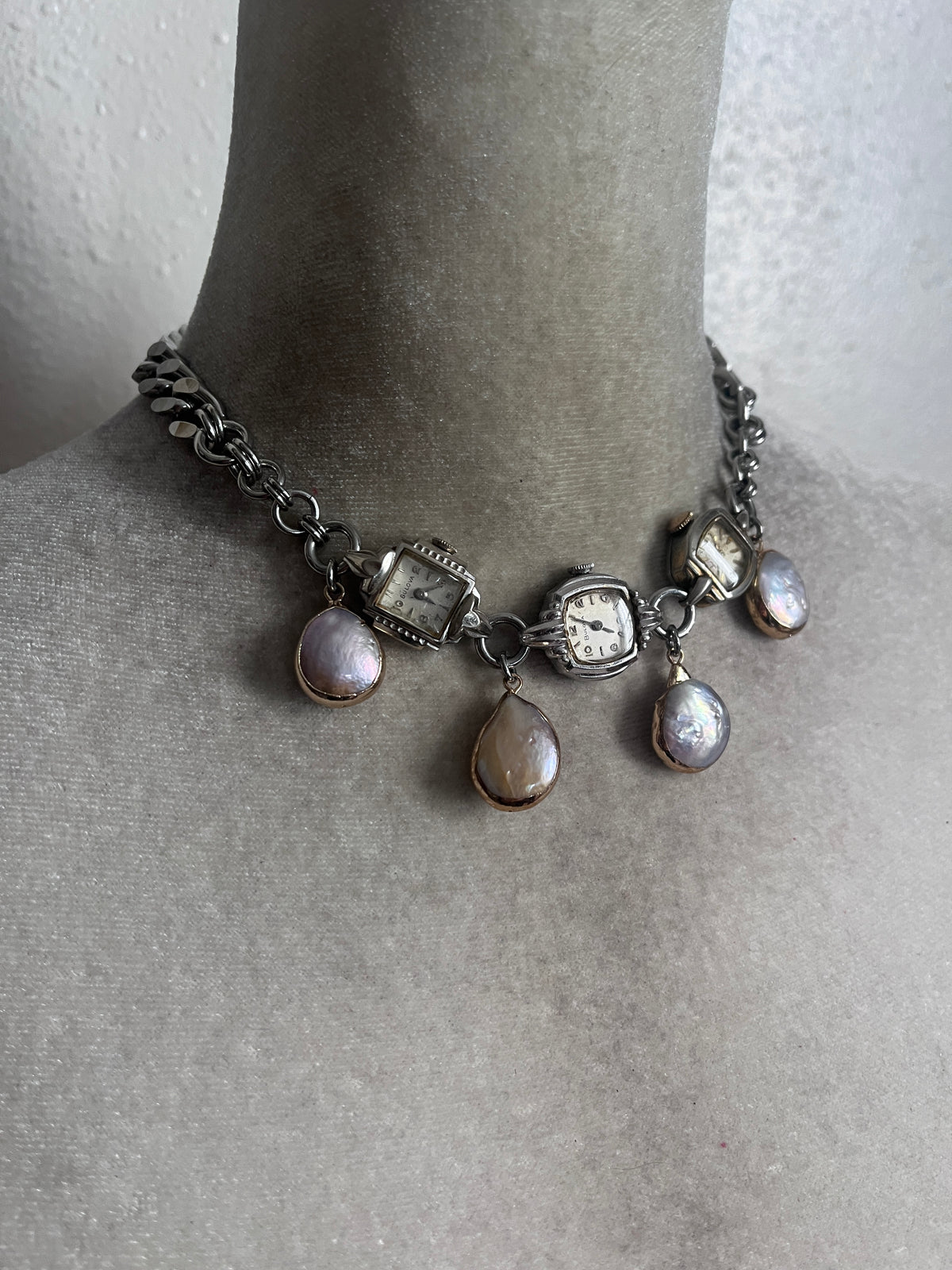 A time for Pearls choker