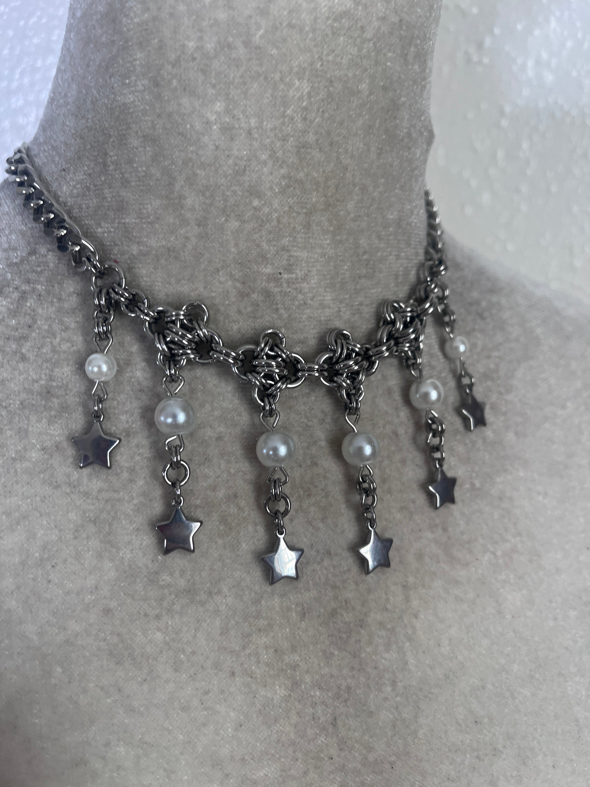 Oh my stars, choker